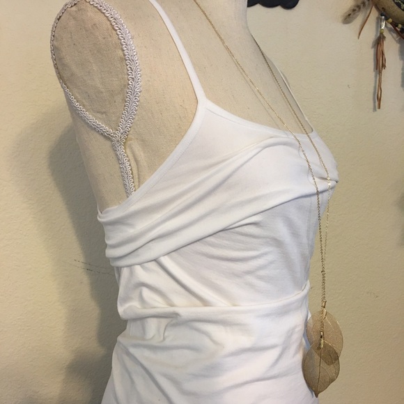 Vintage double gold leaf sparkle chain necklace - Picture 4 of 8